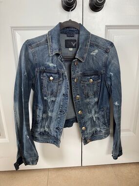 American Eagle Outfitters Distressed Stretch Blue Denim Jacket